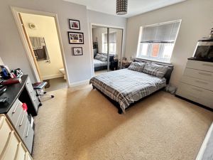 Bedroom- click for photo gallery